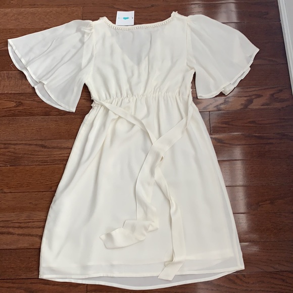 Off-White Seraphine Flutter Maternity Dress - Picture 7 of 7